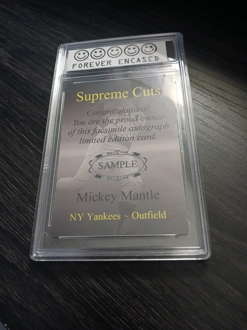 Supreme Cuts Mickey Mantle Signed Facsimile  - Yankees (Gold Accents) - Picture 2 of 2